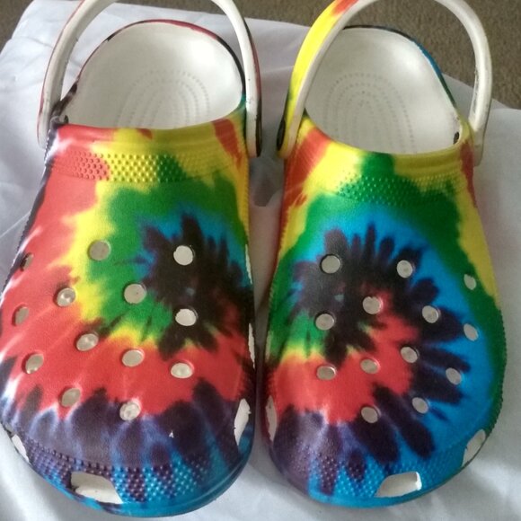CROCS TIE DYE CLASSIC UNI-SEX WOMEN 12 MEN 10 - Picture 8 of 9